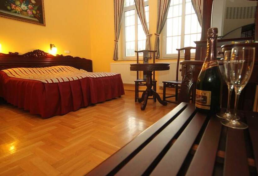 Номер Стандарт, Fried Kastély Hotel Simontornya