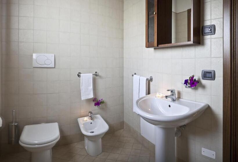 基本三人间, Agriturismo Ai Casoni