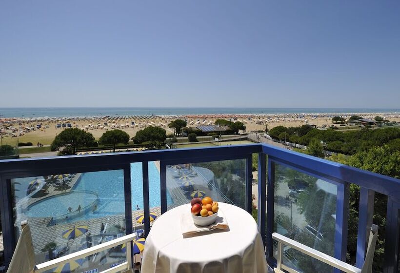 חדר סטנדרט לשלושה, Bellevue