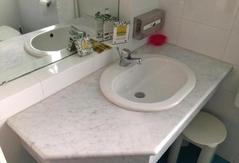 ガーデンビュースタンダード４ベッドルーム, Capo Sud