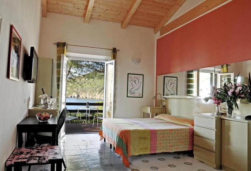 Triple Room Sea View, Capo Sud