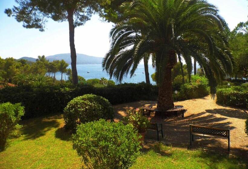 اتاق استاندارد با چشم‌انداز دریا, Capo Sud