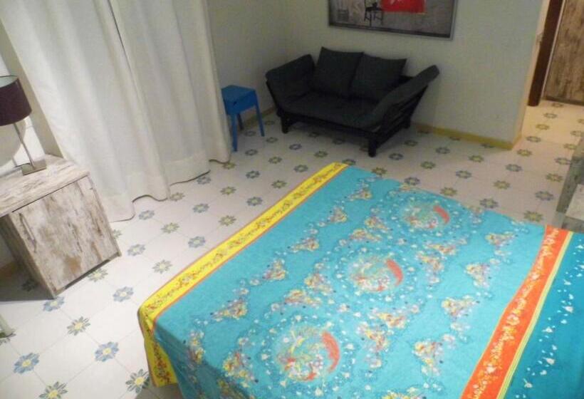 景色の見えるスタンダード４人部屋, Capo Sud