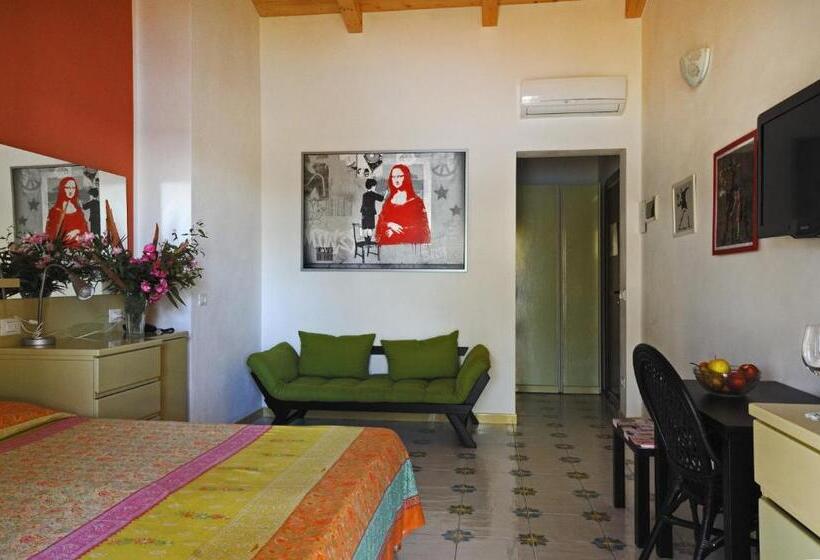 景色の見えるスタンダード４人部屋, Capo Sud