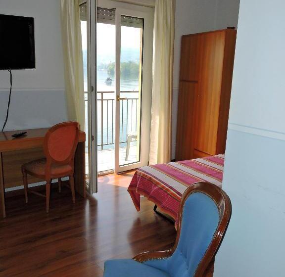 غرفة قياسية ثلاثية, Capri