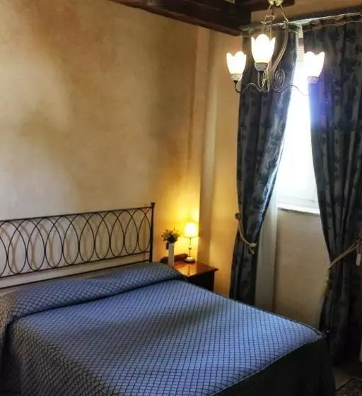 اتاق راحتی, Castello Montegiove