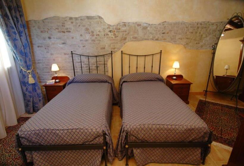 高级大房间, Castello Montegiove