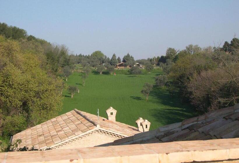 Полулюкс с Балконом, Castello Montegiove