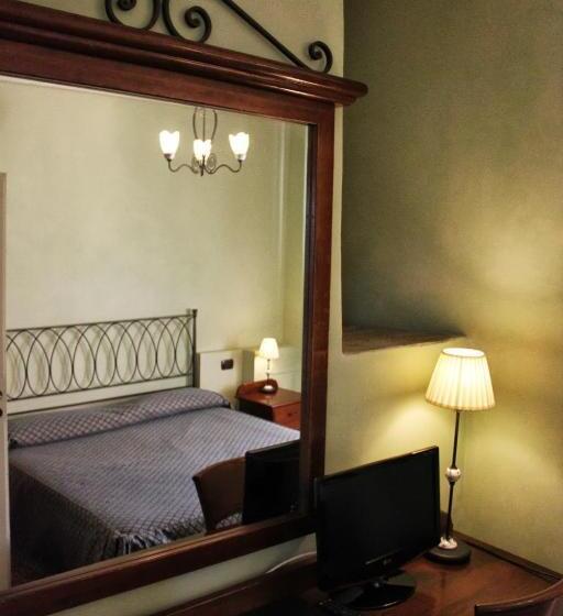 标准间, Castello Montegiove