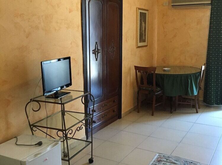 اتاق استاندارد یک نفره, Centrale Europa