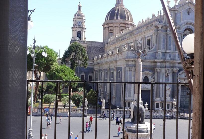 اتاق استاندارد سه نفره, Centrale Europa