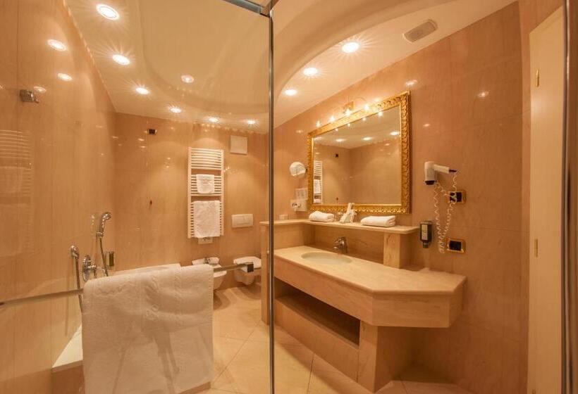 주니어 스위트, Cityhotel Goldener Adler B&b