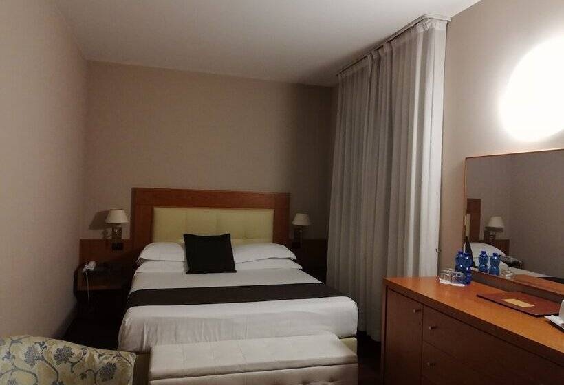 Четырехместный Номер Стандарт, Clarin 14 By Dori