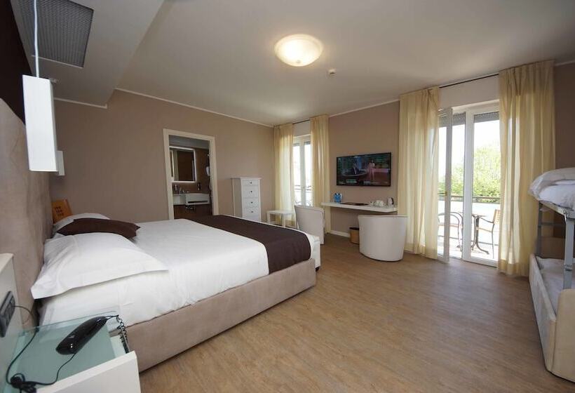 Четырехместный Номер Superior, Clarin 14 By Dori