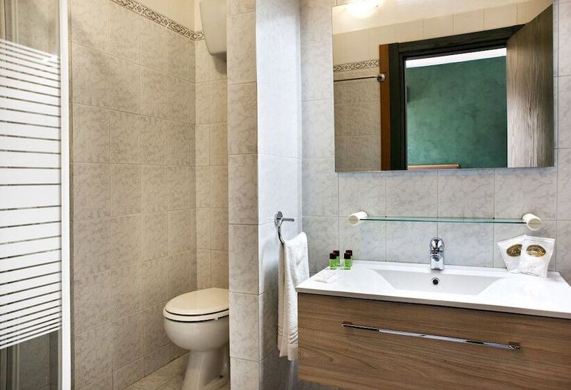 חדר סטנדרט, Côte D'est