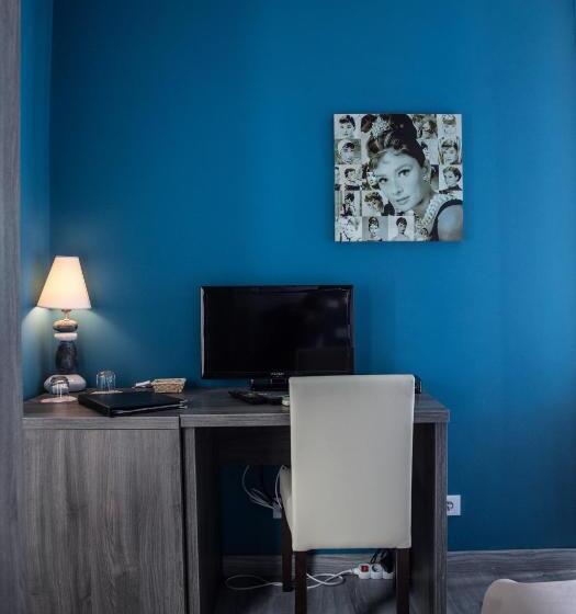 غرفة إقتصادية, De Charme Regency