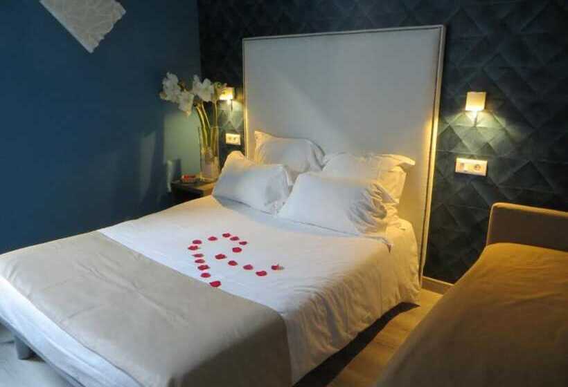 غرفة إقتصادية ثلاثية, De Charme Regency