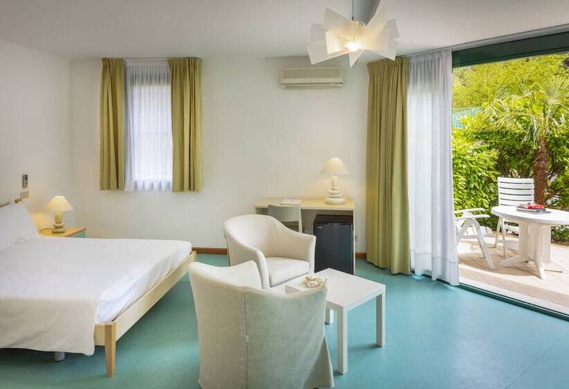 패밀리 룸, Delle Nazioni