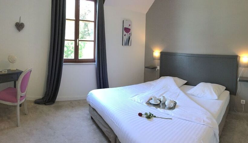 高级大房间, Hôtel & Restaurant Le Moulin De Chaméron, The Originals Relais