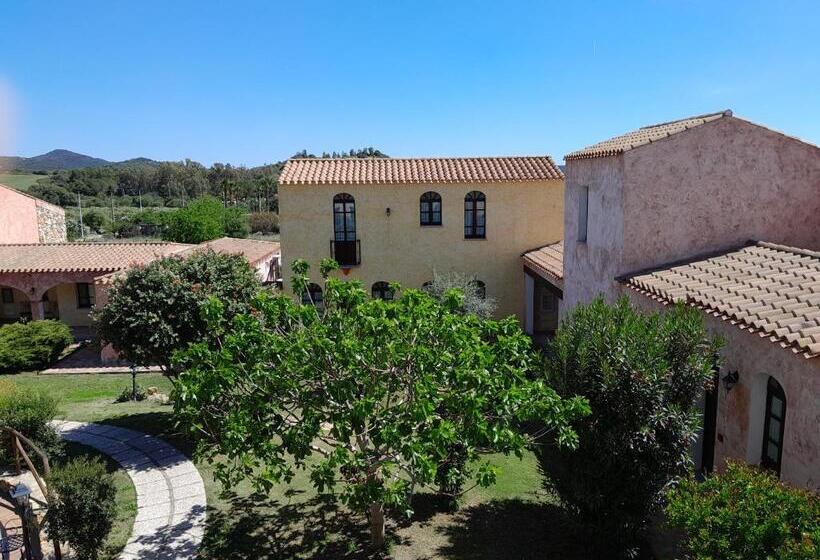 جناح مزوَّد بشرفة, La Corte Rosada