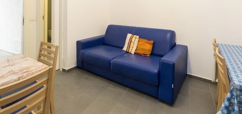 آپارتمان 1 خوابه, La Zorza