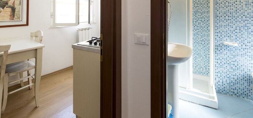 آپارتمان 1 خوابه, La Zorza