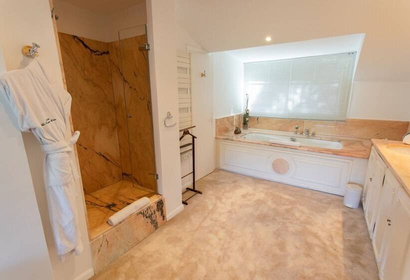 סוויטת ג'וניור, Le Verger Maelvi