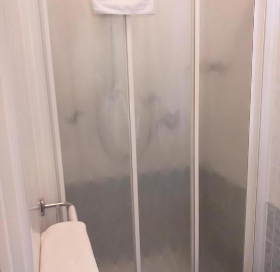 اتاق استاندارد یک نفره, Monna Lisa