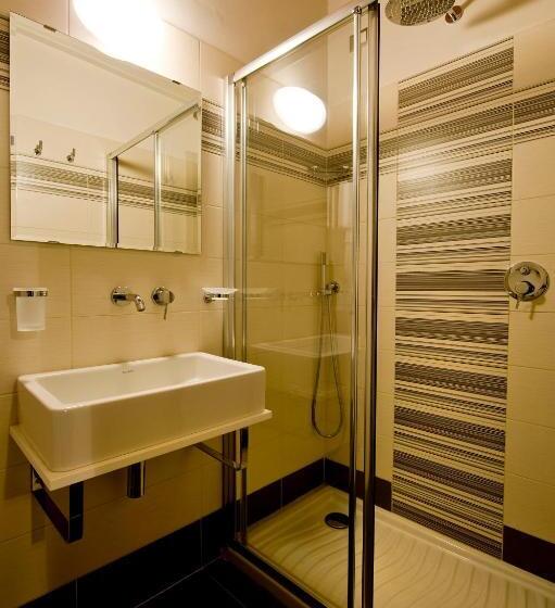 Chambre Standard, Noce