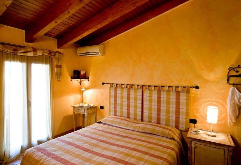 Chambre Standard, Noce