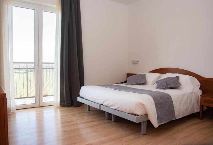 수피리어 룸, Nuova Barcaccia