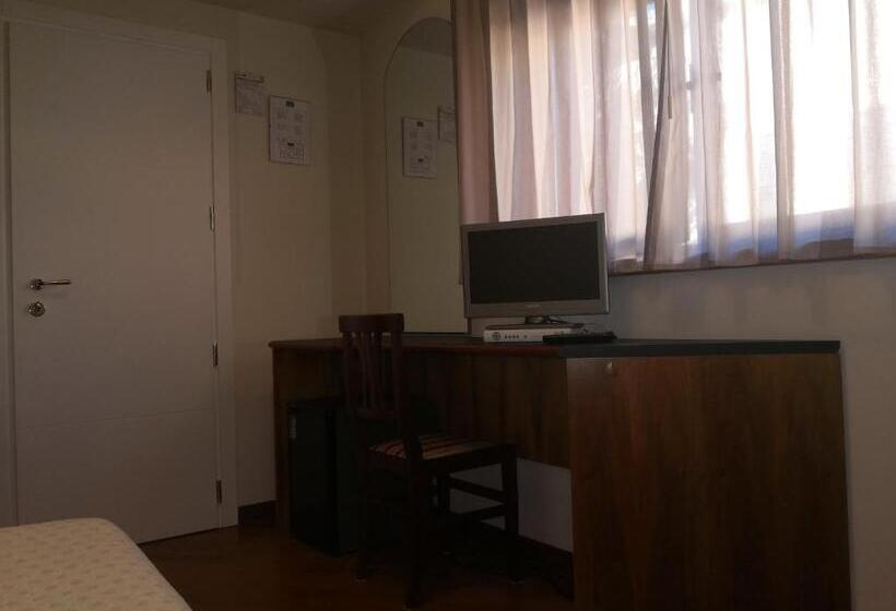 חדר סטנדרט יחיד, Ottagono