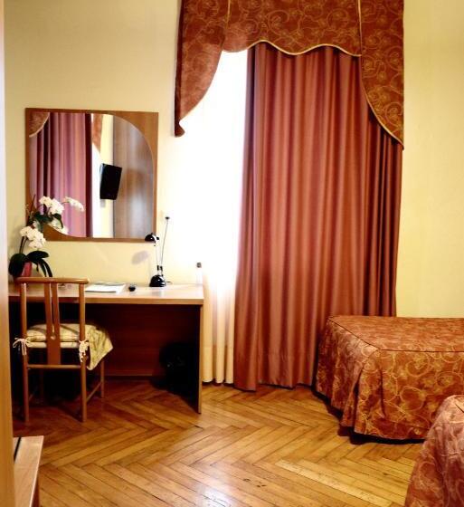 スタンダードトリプルルーム, Pinamonte