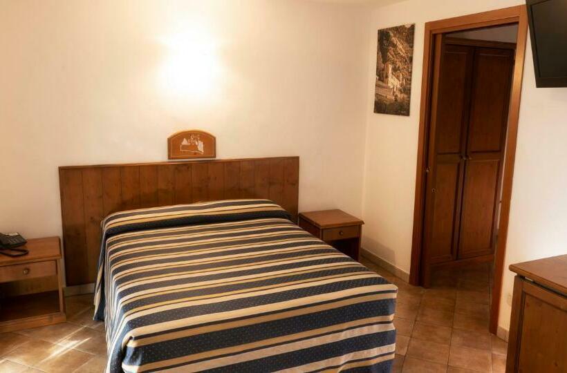 חדר סטנדרט יחיד, Residence Chateau