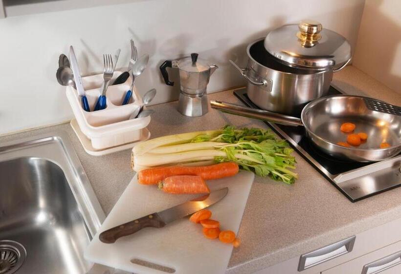 חדר סטנדרט לארבעה, Residence Chateau