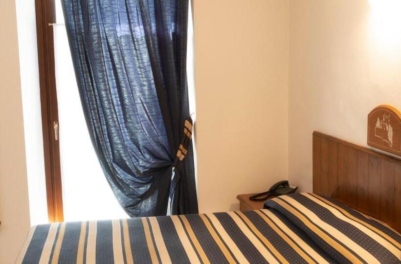 חדר אקונומי, Residence Chateau