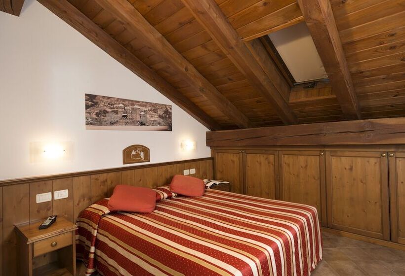 חדר סטנדרט לארבעה, Residence Chateau