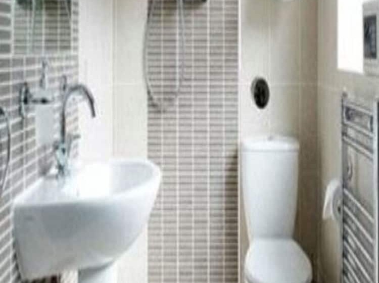 패밀리 룸, Revado