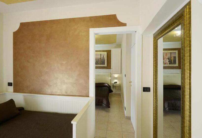 스탠다드 트리플 발코니 룸, Ristorante Commercio