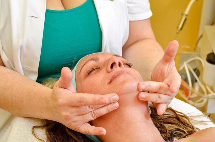 اتاق استاندارد, Salvator