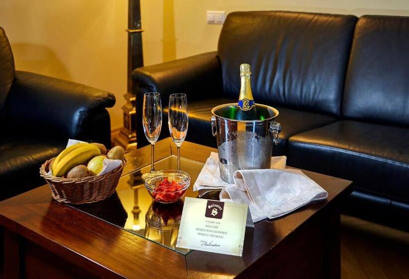 سوییت, Salvator