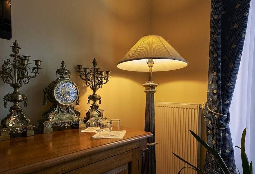 Quarto Deluxe com Sacada, Salvator