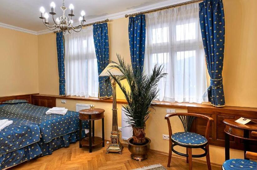 اتاق استاندارد, Salvator