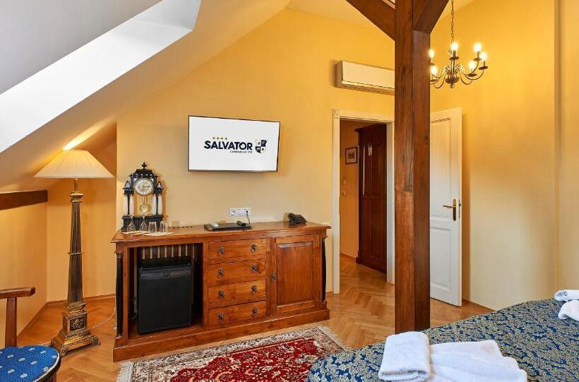 اتاق استاندارد, Salvator