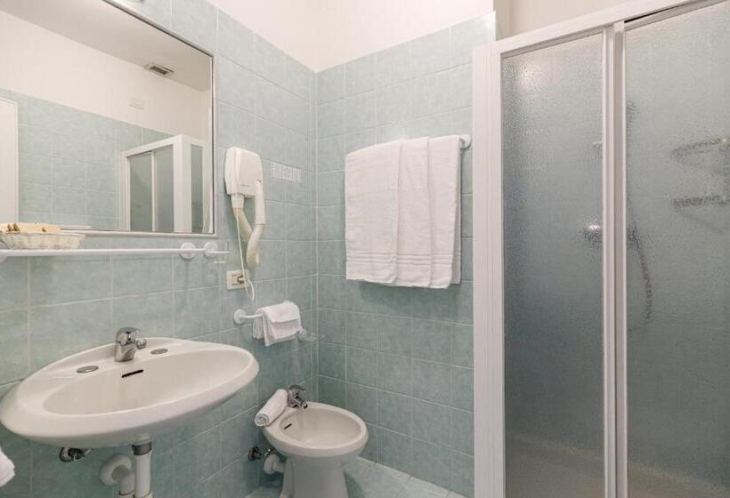 חדר סטנדרט לשלושה, San Marco