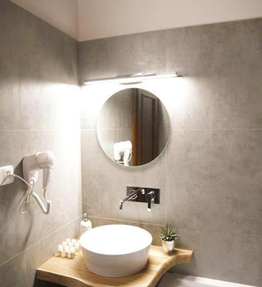 标准间, Svambersky Dum