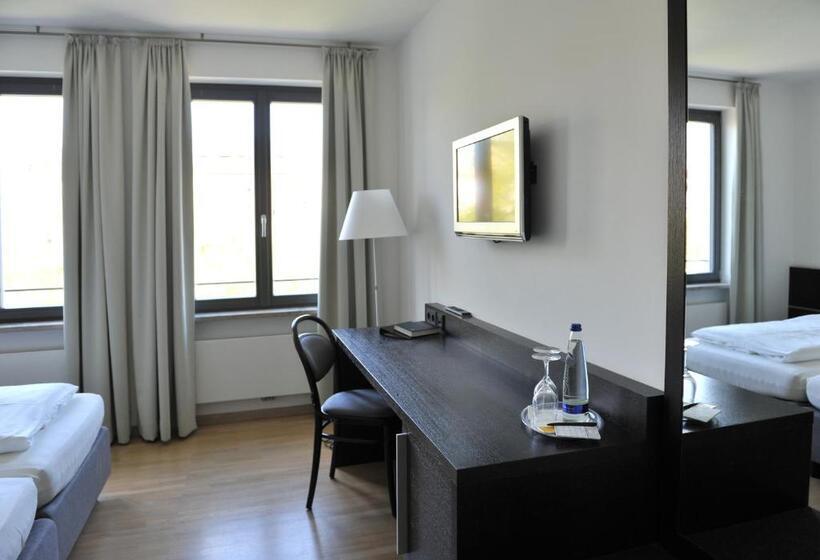 スタンダードルーム, Tandem