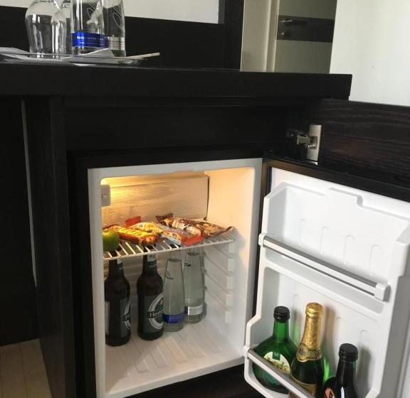 スタンダードルーム, Tandem