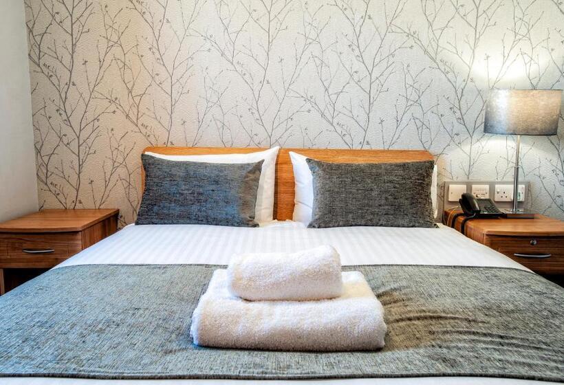 标准间, The Management Centre