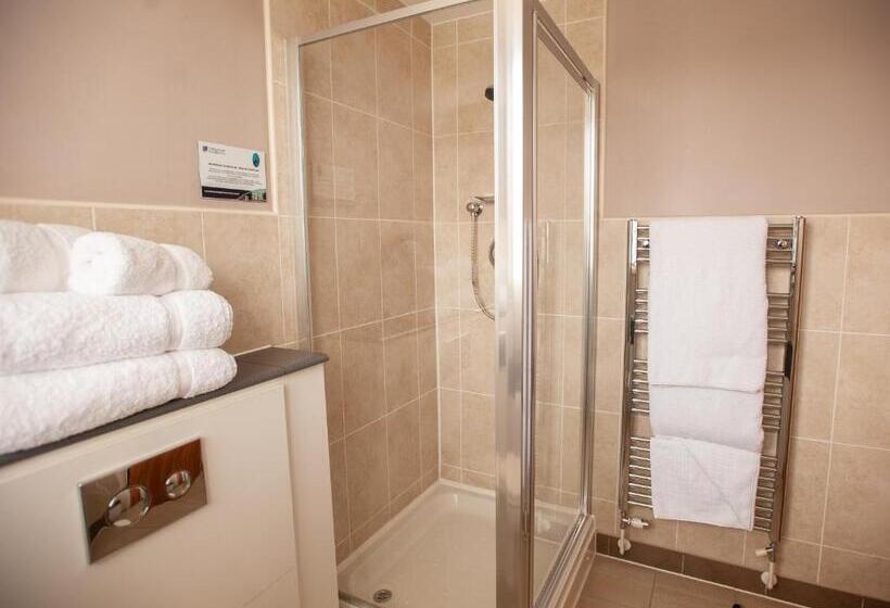 行政房间, The Management Centre